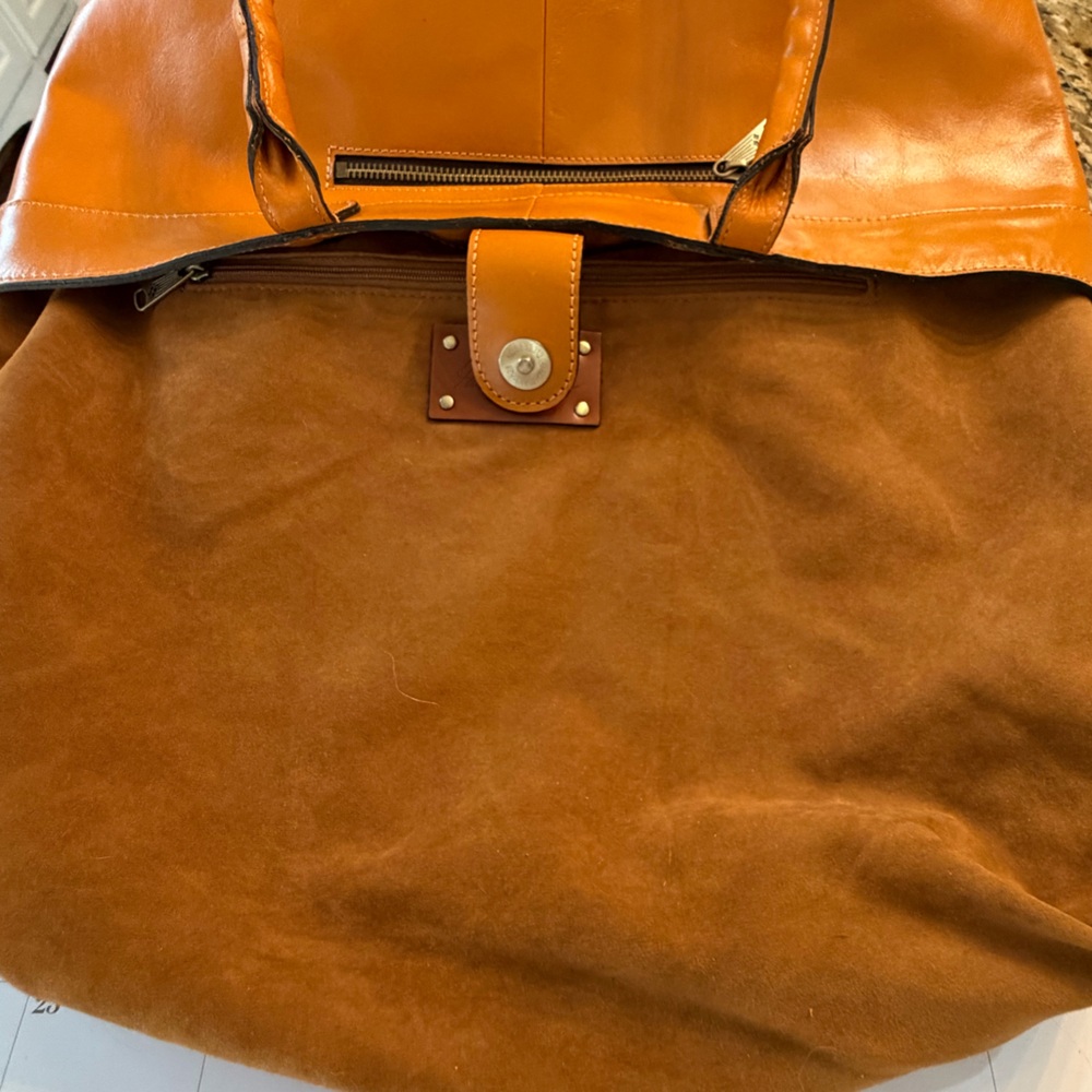 Classic Patricia Nash Mallory Leather Tote Bag w authenticity cards -must have! - Picture 13 of 16